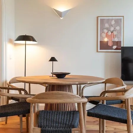 Almada 559 - Nobre Hideaway